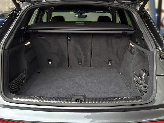 Audi Q5 40 TDI Black Edition quattro S-tronic Daytonagrau Perleffekt