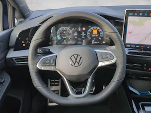 VW Golf 2.0 TSI R-Line DSG 4 Motion
