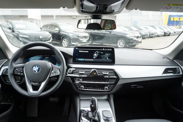 BMW 530e xDrive Touring Steptronic