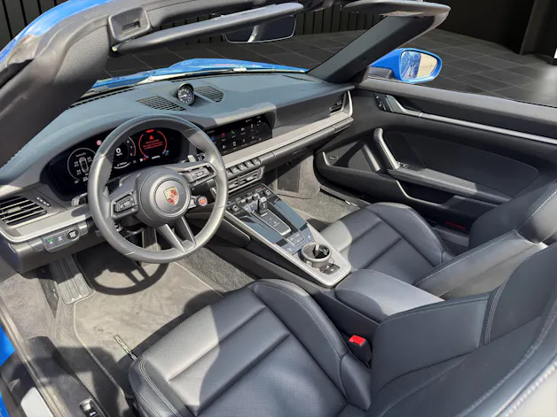PORSCHE 911 Carrera Cabriolet