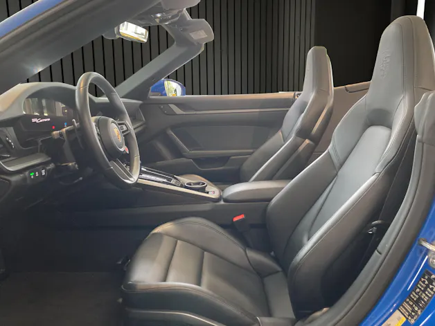 PORSCHE 911 Carrera Cabriolet