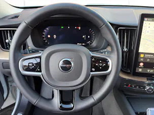 Volvo XC60 2.0 B5 MH Plus Dark AWD