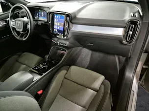 Volvo XC40 2.0 B4 MH Plus Dark