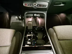 Volvo XC40 2.0 B4 MH Plus Dark