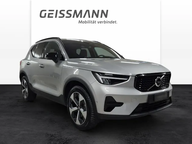 Volvo XC40 2.0 B4 MH Plus Dark