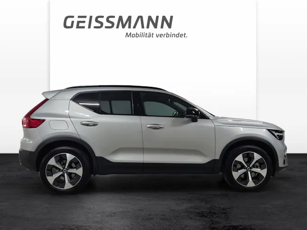 Volvo XC40 2.0 B4 MH Plus Dark