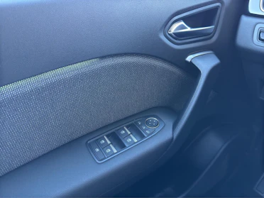 MITSUBISHI GRANDIS 15