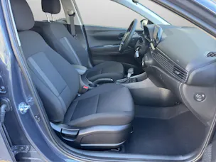 Hyundai i20 1.0 T-GDi Amplia Safety-Pack
