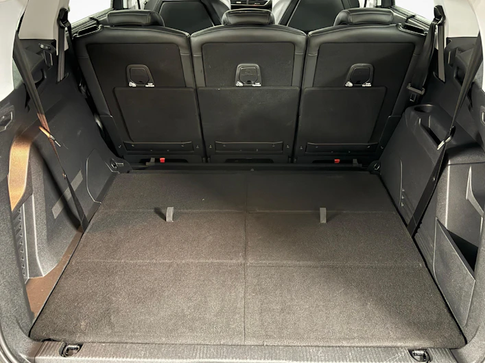 Fahrzeugbild PEUGEOT 5008