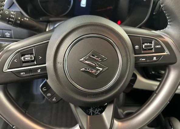 immagine del veicolo 6 immagine del veicolo 6