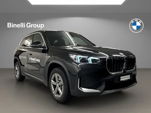 BMW X1 18i sDrive paddles