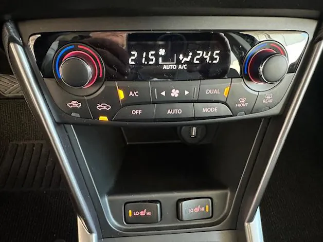 Suzuki S-Cross 1.4 T Sakura Top Hybrid 4x4