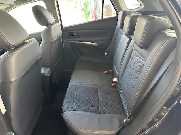 Suzuki S-Cross 1.4 T Sakura Top Hybrid 4x4