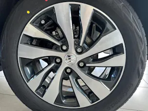 Suzuki S-Cross 1.4 T Sakura Top Hybrid 4x4