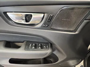 Volvo XC60 2.0 T8 TE Plus Dark eAWD