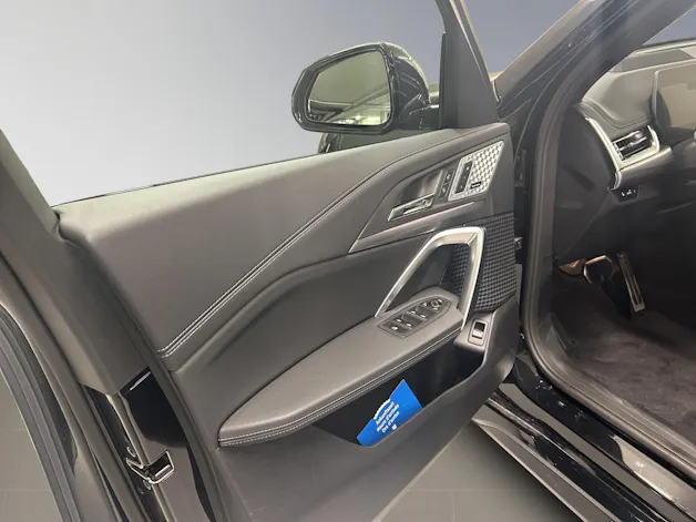 BMW X1 20d xDrive paddles