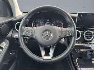 MERCEDES-BENZ GLC 250 AMG Line 4m
