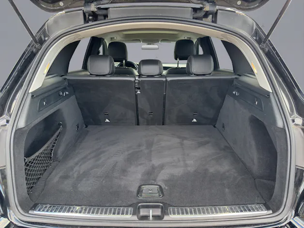 MERCEDES-BENZ GLC 250 AMG Line 4m