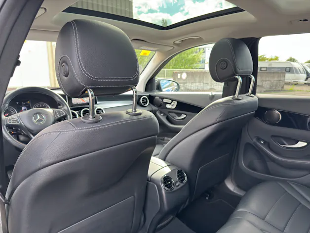MERCEDES-BENZ GLC 250 AMG Line 4m