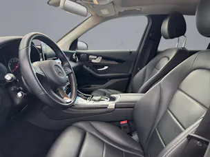 MERCEDES-BENZ GLC 250 AMG Line 4m