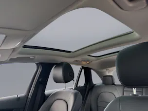 MERCEDES-BENZ GLC 250 AMG Line 4m