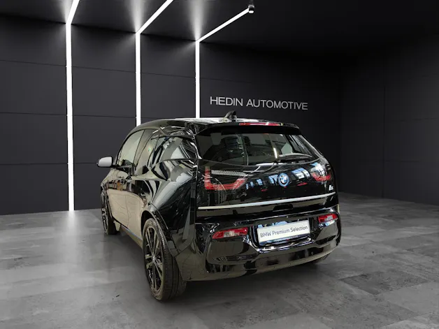 BMW i3 S 120 Ah Attraktiven Leasingzinssatz ab 0.9 % bei Abschluss einer BMW Fahrzeugversicherung.