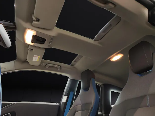 BMW i3 S 120 Ah Attraktiven Leasingzinssatz ab 0.9 % bei Abschluss einer BMW Fahrzeugversicherung.