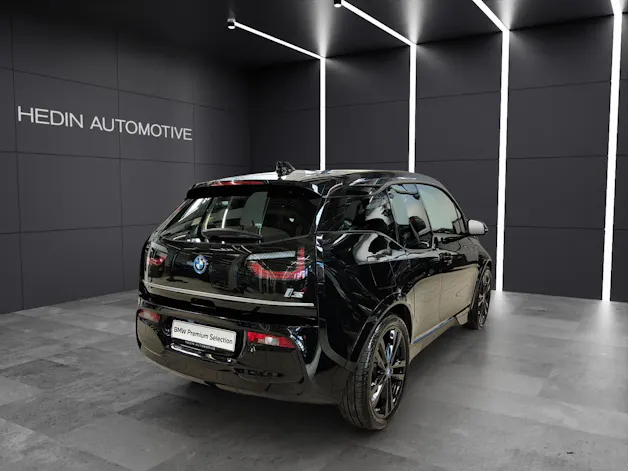 BMW i3 S 120 Ah Attraktiven Leasingzinssatz ab 0.9 % bei Abschluss einer BMW Fahrzeugversicherung.
