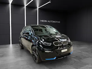 BMW i3 S 120 Ah Attraktiven Leasingzinssatz ab 0.9 % bei Abschluss einer BMW Fahrzeugversicherung.