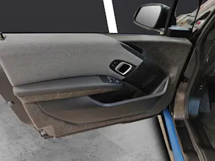 BMW i3 S 120 Ah Attraktiven Leasingzinssatz ab 0.9 % bei Abschluss einer BMW Fahrzeugversicherung.