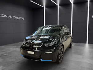BMW i3 S 120 Ah Attraktiven Leasingzinssatz ab 0.9 % bei Abschluss einer BMW Fahrzeugversicherung.