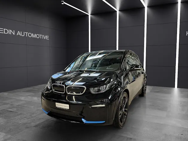 BMW i3 S 120 Ah Attraktiven Leasingzinssatz ab 0.9 % bei Abschluss einer BMW Fahrzeugversicherung.