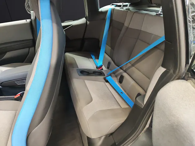 BMW i3 S 120 Ah Attraktiven Leasingzinssatz ab 0.9 % bei Abschluss einer BMW Fahrzeugversicherung.