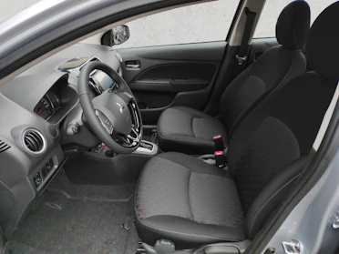 MITSUBISHI SPACE STAR 9