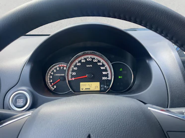MITSUBISHI SPACE STAR 10