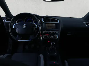 DS Automobiles 4 2.0 BlueHDi So Chic