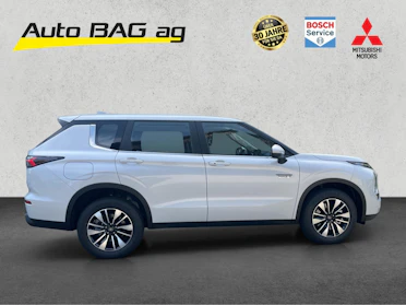 MITSUBISHI OUTLANDER 6