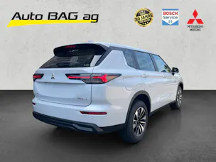 Mitsubishi Outlander 2.4 PHEV Inform 4x4