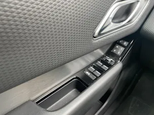 Land Rover Range Rover Velar 2.0 T R-Dynamic S