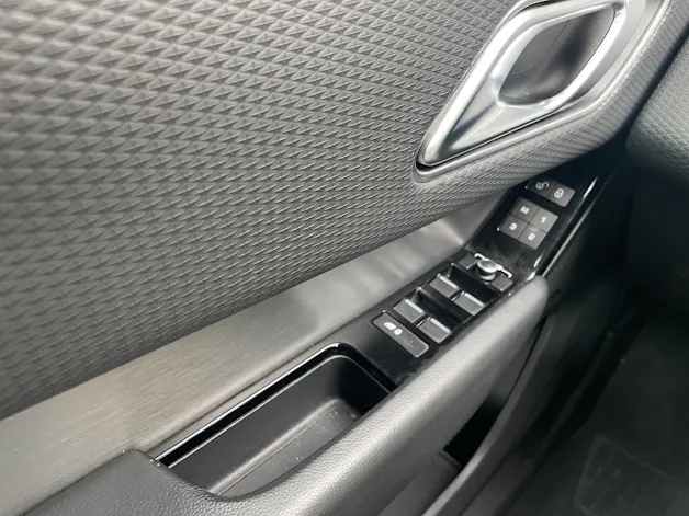 Land Rover Range Rover Velar 2.0 T R-Dynamic S