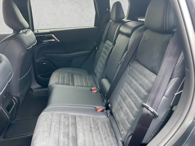 Mitsubishi Outlander 2.4 PHEV Invite 4x4