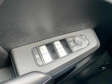 MITSUBISHI OUTLANDER 11