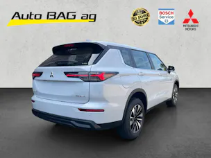 Mitsubishi Outlander 2.4 PHEV Inform 4x4