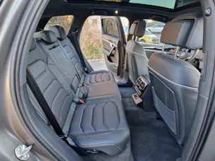 VW Touareg 3.0 TDI 286PS R-Line Tiptronicmit 5 Jahre 100tkm VW Werksgarantie