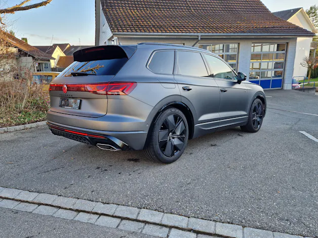 VW Touareg 3.0 TDI 286PS R-Line Tiptronicmit 5 Jahre 100tkm VW Werksgarantie