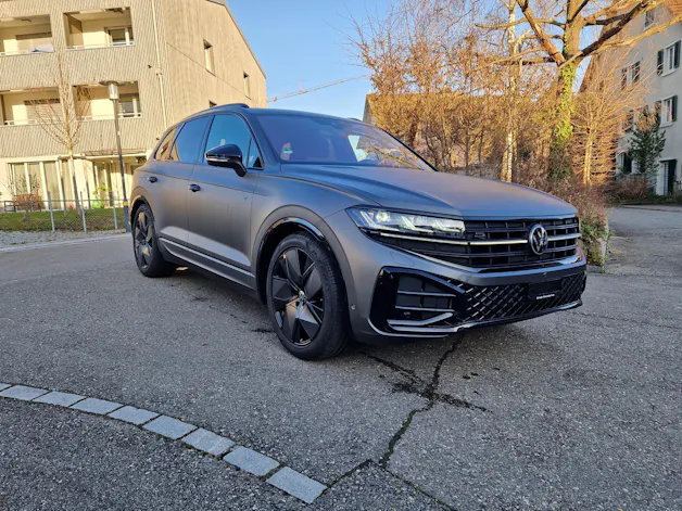 VW Touareg 3.0 TDI 286PS R-Line Tiptronicmit 5 Jahre 100tkm VW Werksgarantie