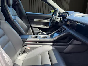 PORSCHE Taycan 4 Cross Turismo 4