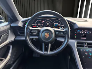 PORSCHE Taycan 4 Cross Turismo 4