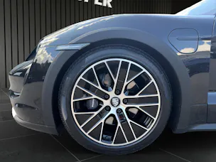 PORSCHE Taycan 4 Cross Turismo 4