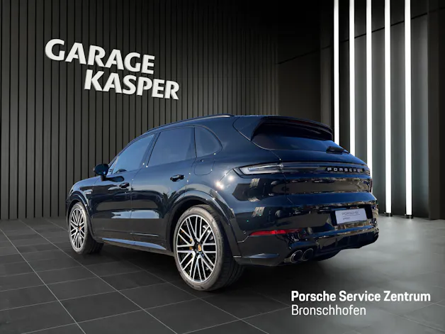 PORSCHE Cayenne Turbo E-Hybrid